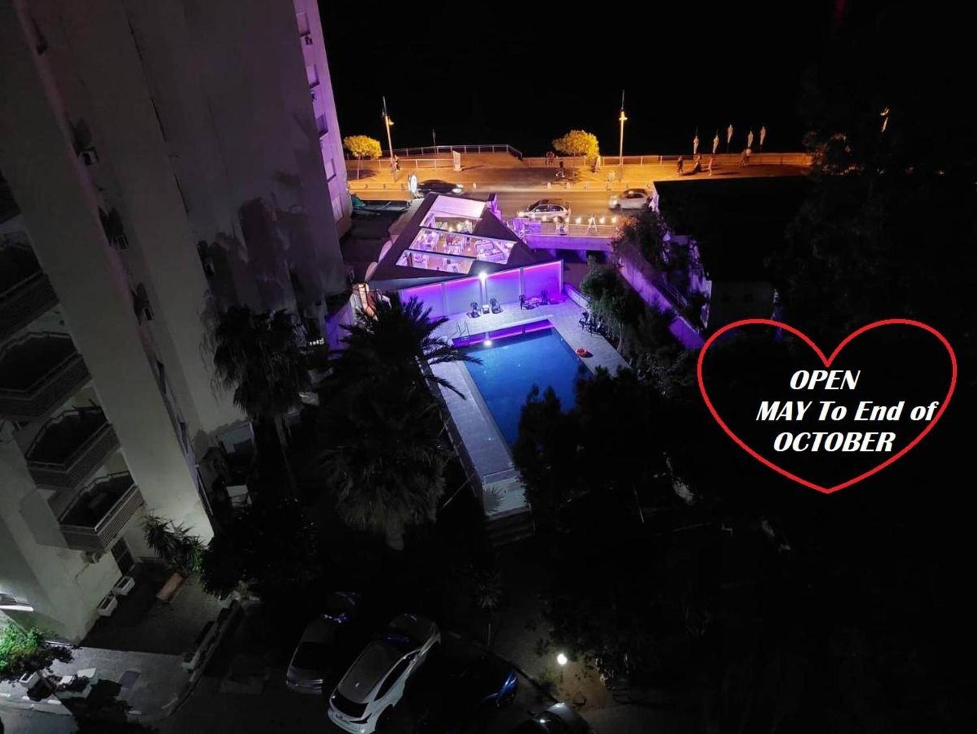 Lazuli Beach & Pool Apartment 501 Larnaca Esterno foto